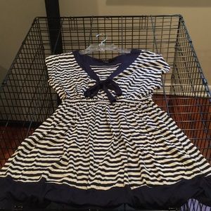 Forever 21 dress. Only worn for a few hours!